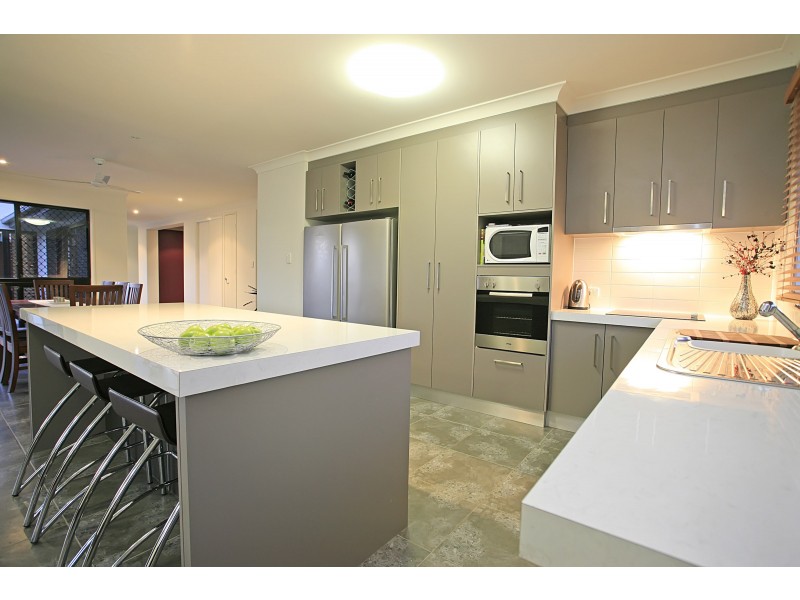 20 Fitzallan Street, Bushland Beach QLD 4818