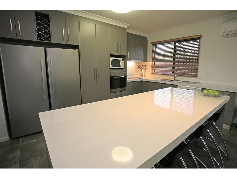 20 Fitzallan Street, Bushland Beach QLD 4818