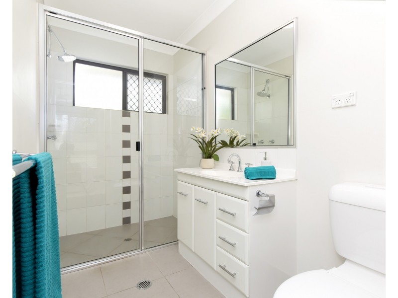 1 Meridian Court, Burdell QLD 4818