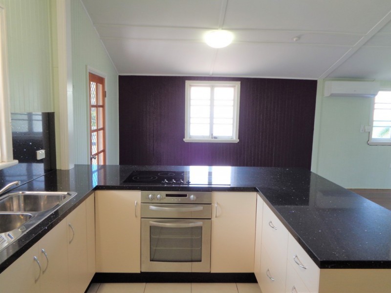 47 Goldring Street, Hermit Park QLD 4812