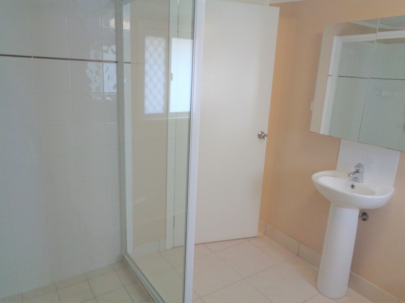 47 Goldring Street, Hermit Park QLD 4812