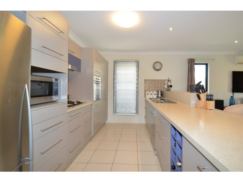 19 Chesterton Court, Kirwan QLD 4817