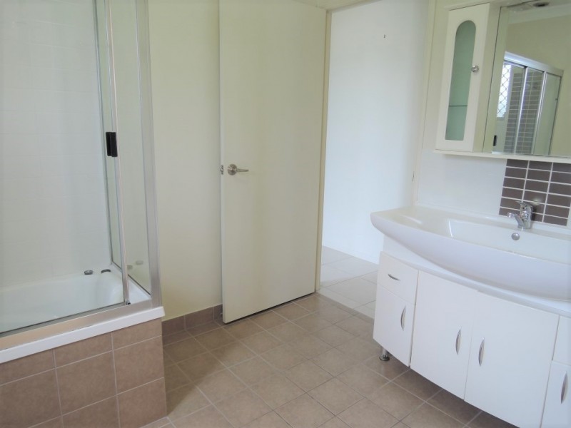 2/80 Palmerston Street, Gulliver QLD 4812