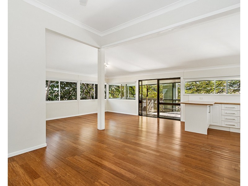 23 Gilbert Crescent, Castle Hill QLD 4810