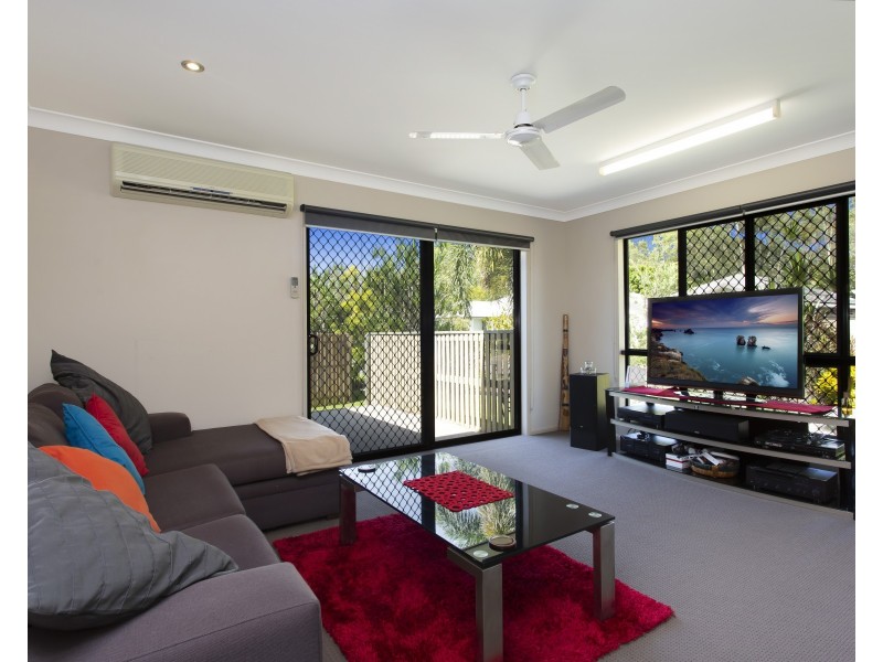 26 Eshelby Street, Bushland Beach QLD 4818