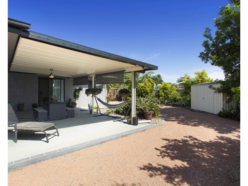 26 Eshelby Street, Bushland Beach QLD 4818