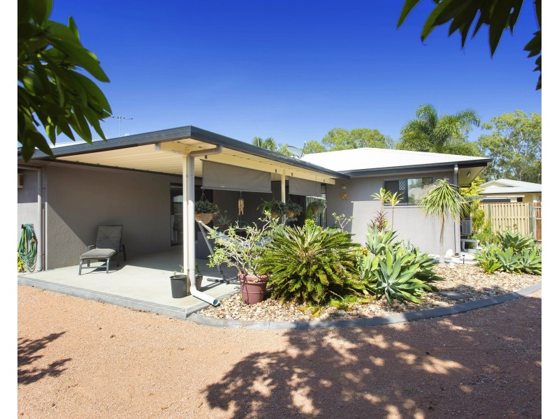 26 Eshelby Street, Bushland Beach QLD 4818