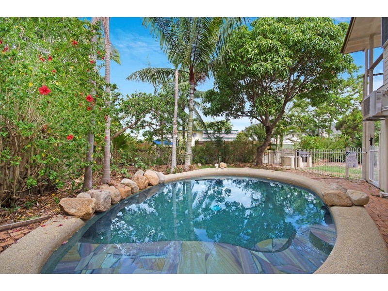 20 Nowland Avenue, Cranbrook QLD 4814