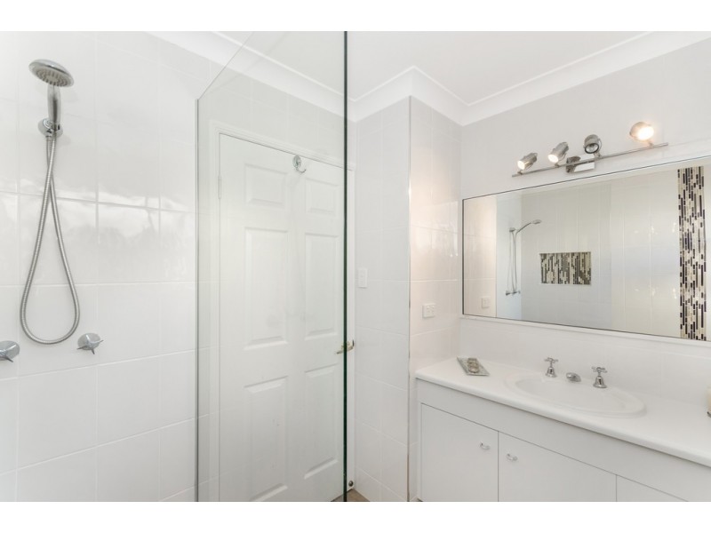 4 Eureka Crescent, Kirwan QLD 4817