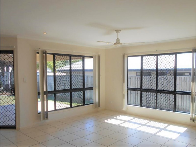 60 Woodwark Drive, Bushland Beach QLD 4818