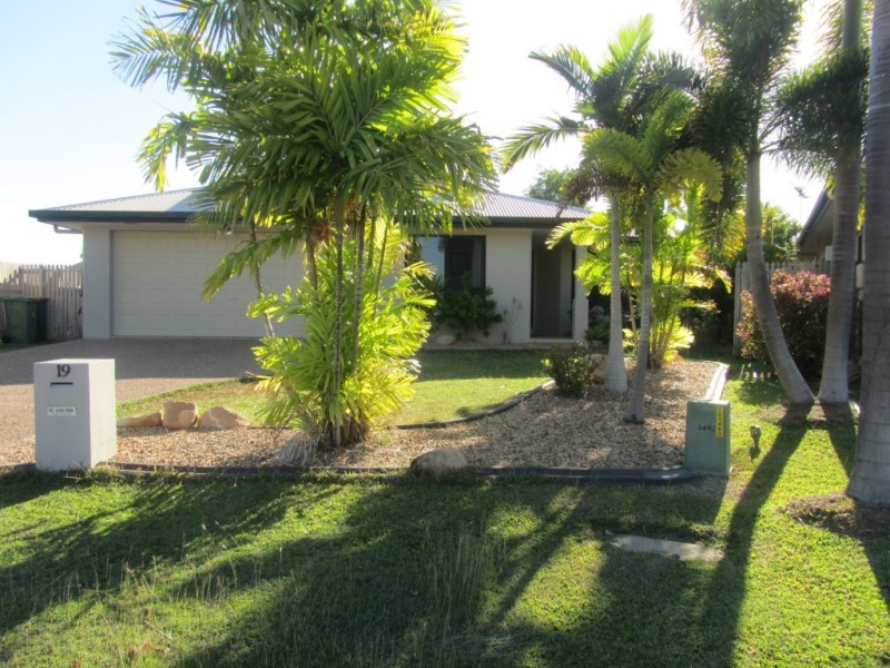 19 Templeton Crescent, Douglas QLD 4814