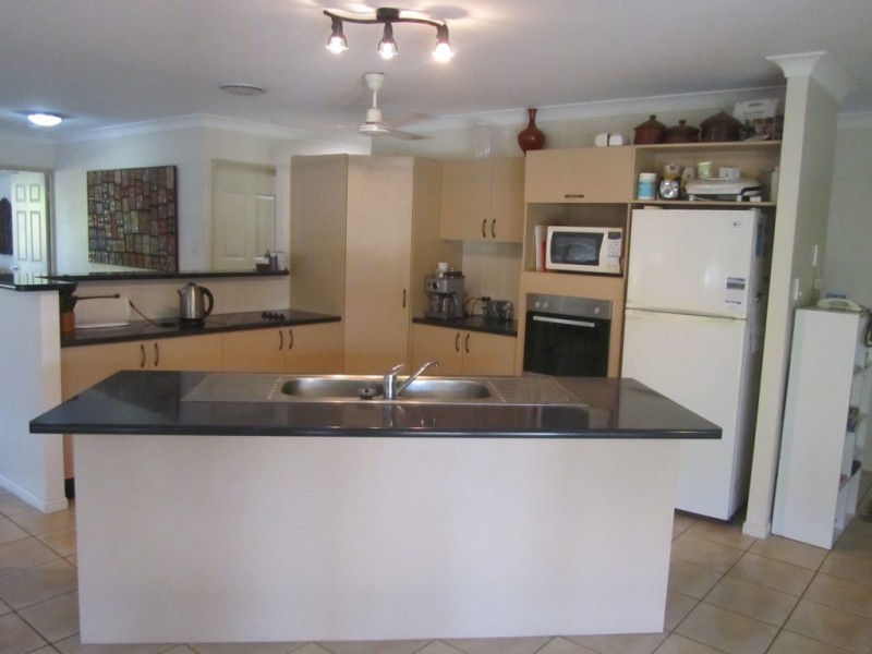 19 Templeton Crescent, Douglas QLD 4814