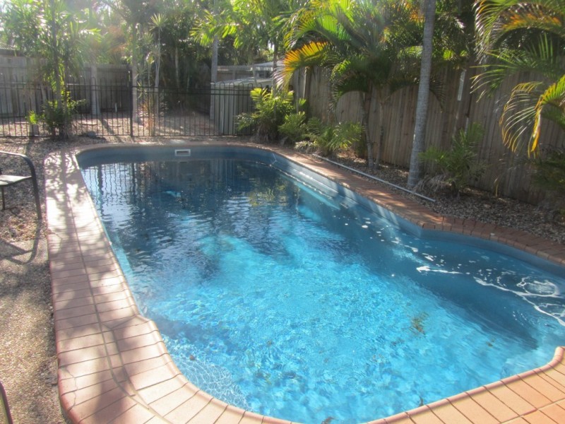 19 Templeton Crescent, Douglas QLD 4814