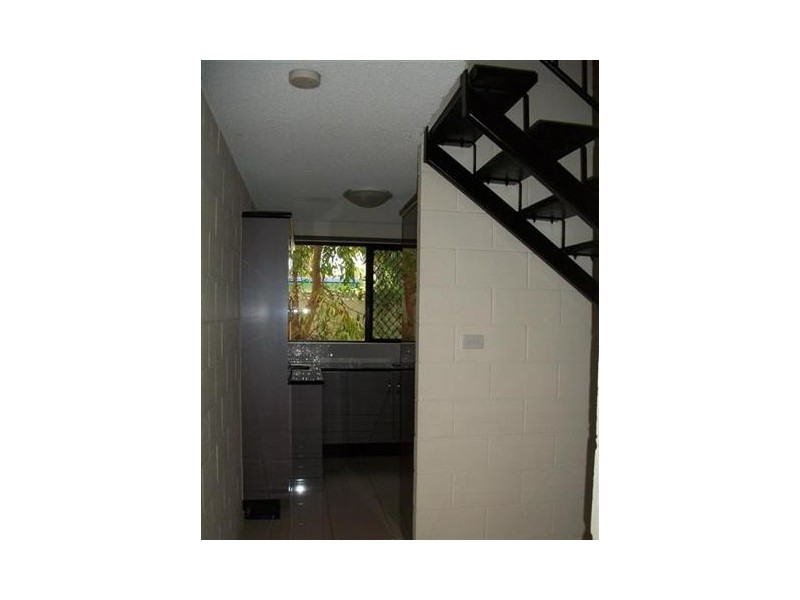 2/10 Boyes Court, Heatley QLD 4814