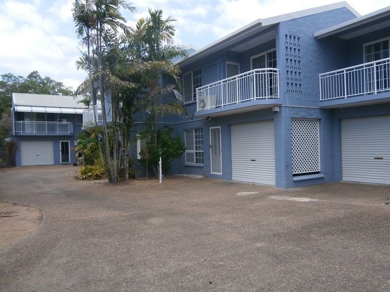 2/38 Park Street, Pimlico QLD 4812