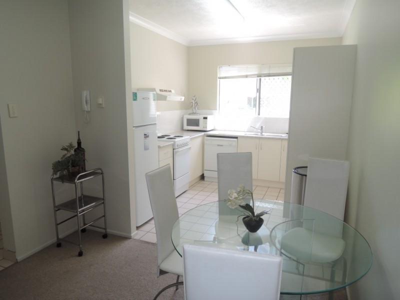 1/50-54 McIlwraith Street, South Townsville QLD 4810