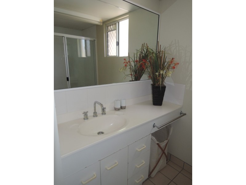 1/50-54 McIlwraith Street, South Townsville QLD 4810