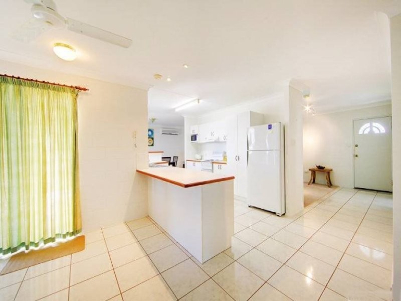 4 Rennot Court, Kelso QLD 4815