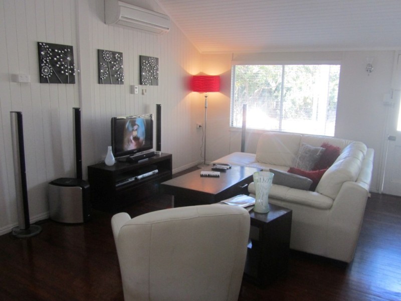 104 Tenth Avenue, Railway Estate QLD 4810