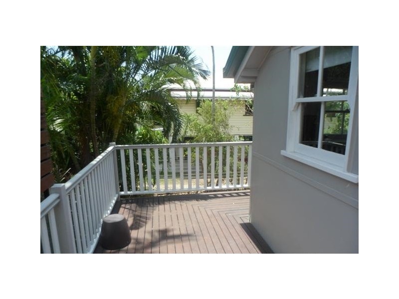 104 Tenth Avenue, Railway Estate QLD 4810