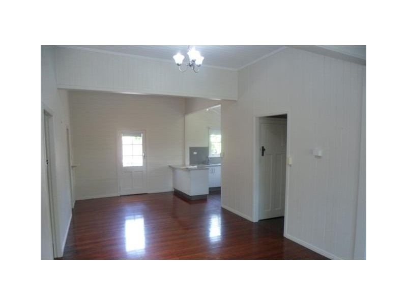104 Tenth Avenue, Railway Estate QLD 4810