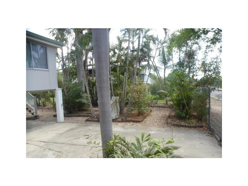 104 Tenth Avenue, Railway Estate QLD 4810