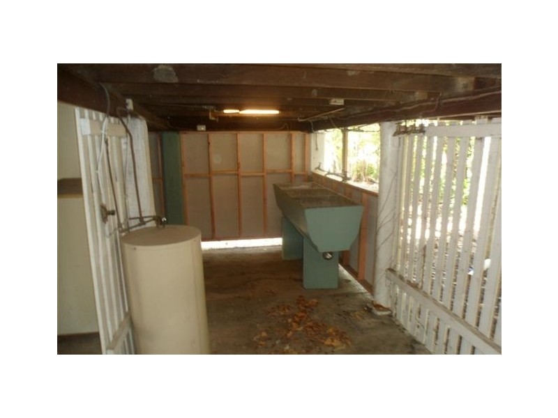 104 Tenth Avenue, Railway Estate QLD 4810