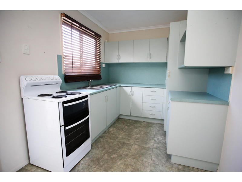 10 Hart Street, Kirwan QLD 4817