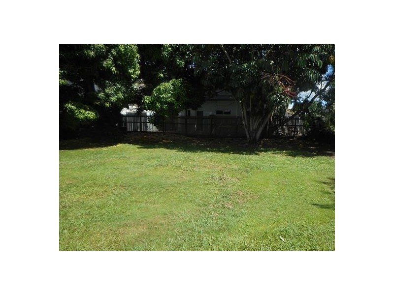 14 Carmody Street, Hermit Park QLD 4812