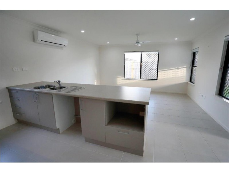 7 Warrill Place, Kelso QLD 4815