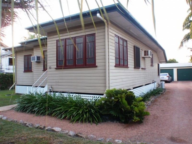 10 Carmody Street, Hermit Park QLD 4812