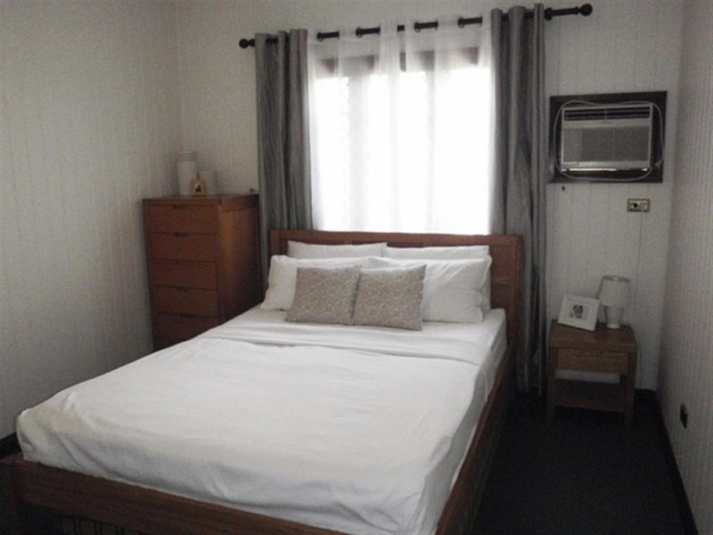 10 Carmody Street, Hermit Park QLD 4812