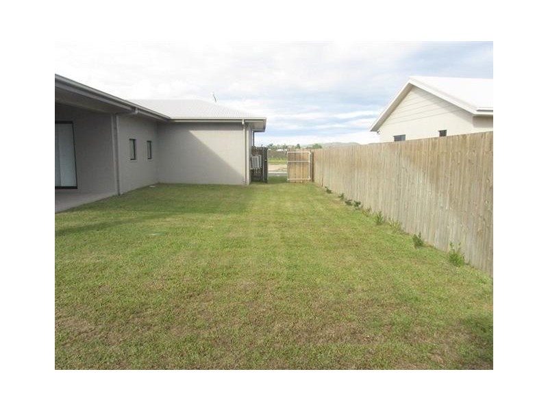 10 Corymbia Avenue, Bohle Plains QLD 4817