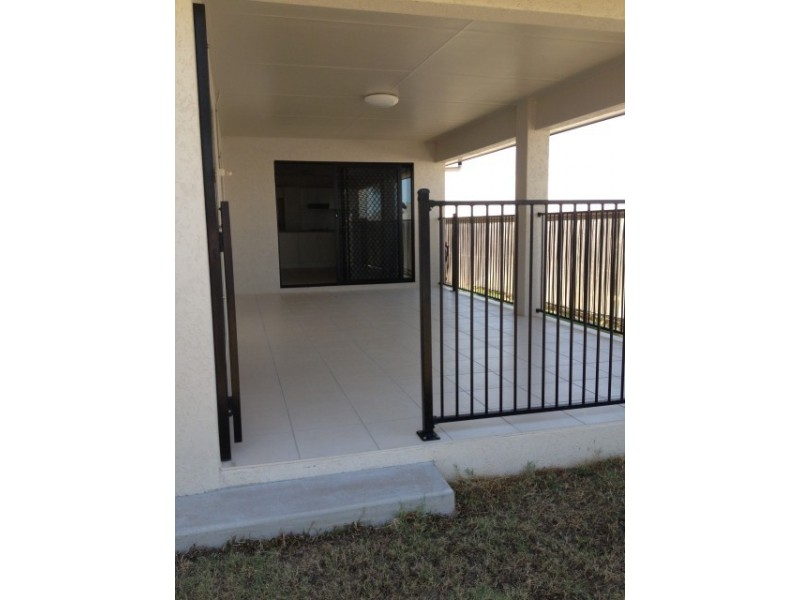 4 Afton Way, Mount Louisa QLD 4814