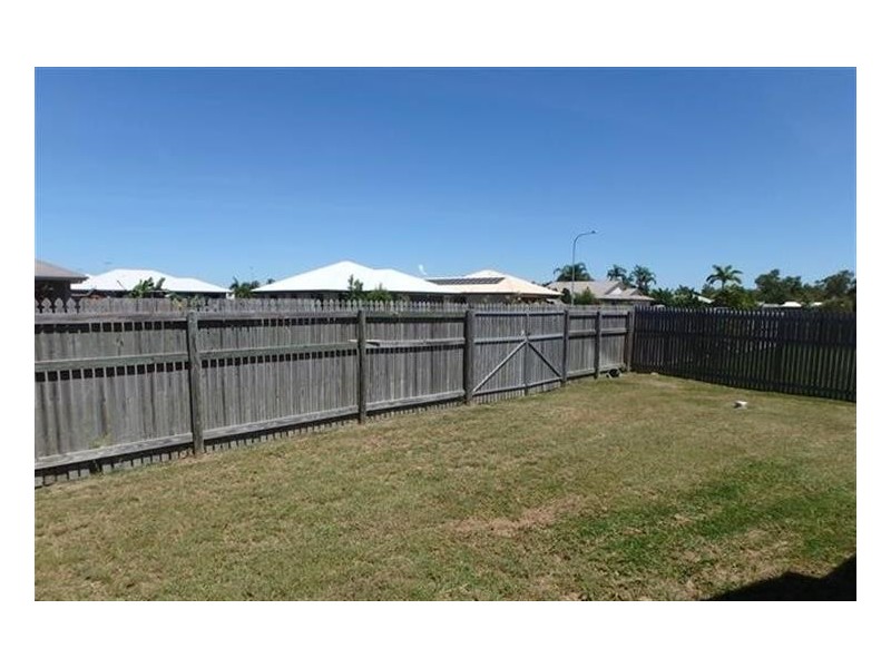 1 Panama Court, Burdell QLD 4818