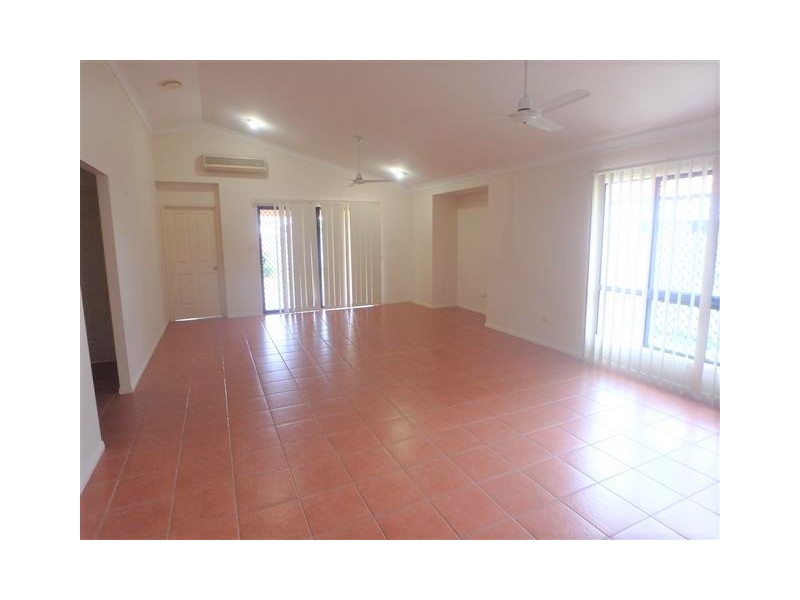 6 Cockatoo Circuit, Douglas QLD 4814