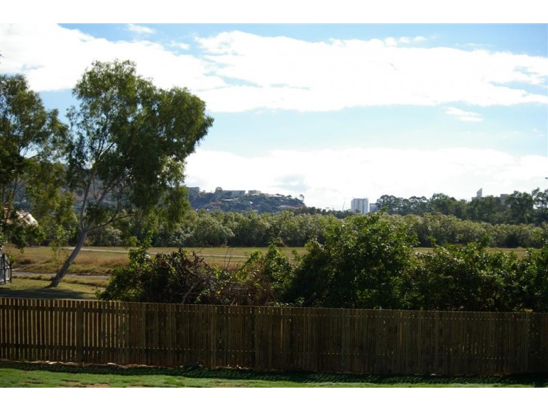 29 Philp Street, Hermit Park QLD 4812