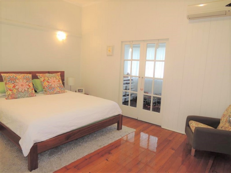 15 Hodel Street, Hermit Park QLD 4812