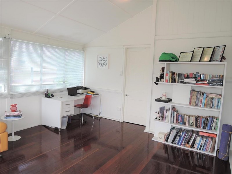 15 Hodel Street, Hermit Park QLD 4812