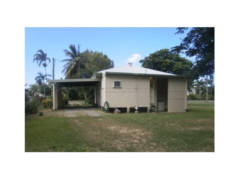 8 Jermyn Street, Hyde Park QLD 4812