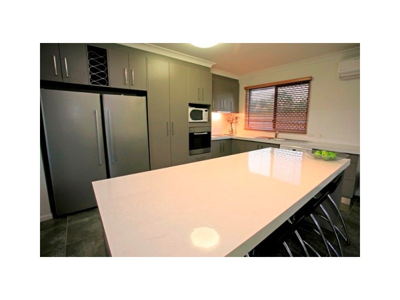 20 Fitzallan Street, Bushland Beach QLD 4818