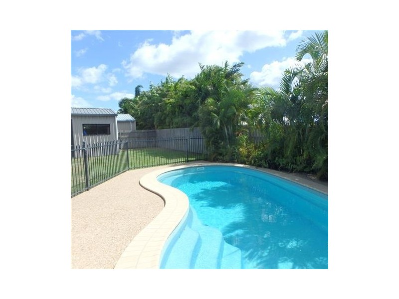 97 Thorn Street, Mount Louisa QLD 4814