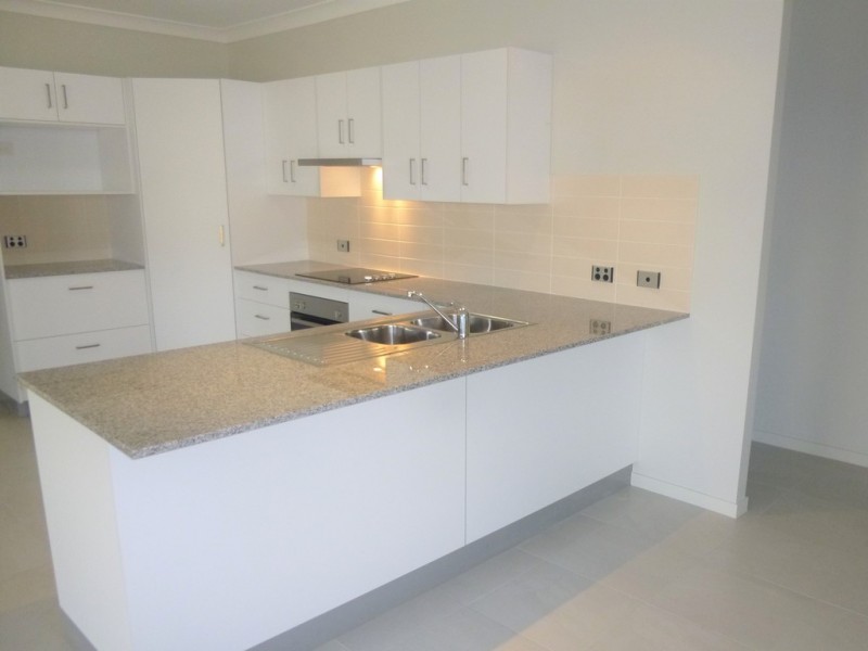 35 Summergold Street, Mount Low QLD 4818