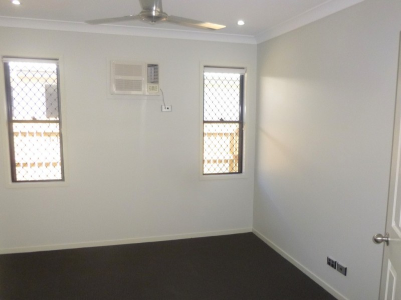 35 Summergold Street, Mount Low QLD 4818