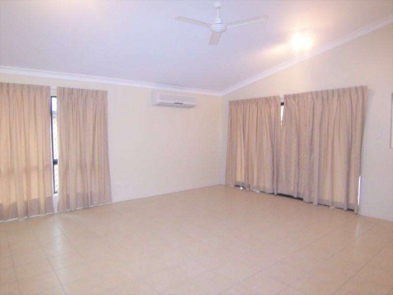 8 Farnham Court, Kirwan QLD 4817