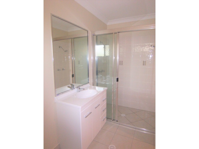 8 Farnham Court, Kirwan QLD 4817