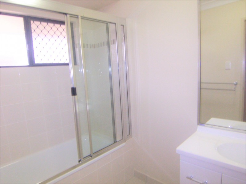 8 Farnham Court, Kirwan QLD 4817