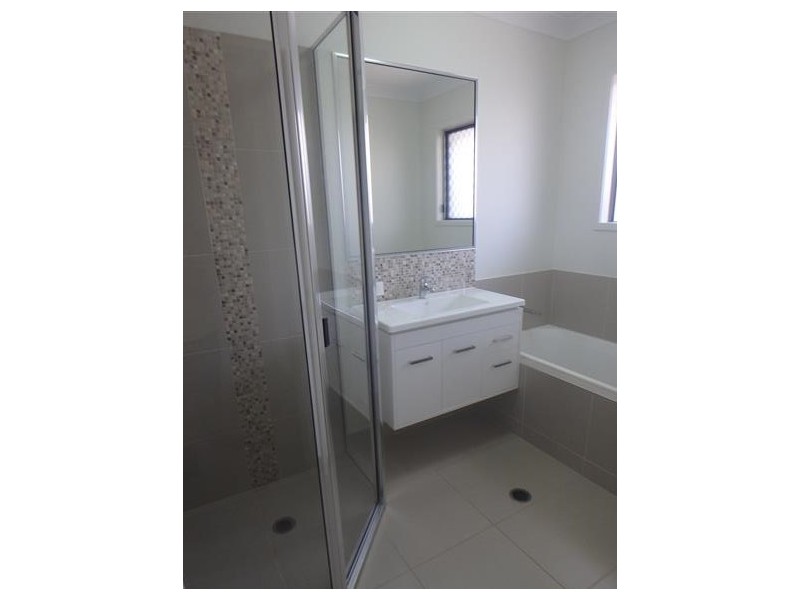 21 Mallorca Circuit, Burdell QLD 4818