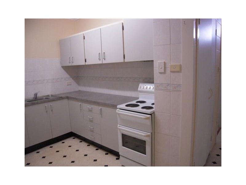 2/19 Somer Street, Hyde Park QLD 4812