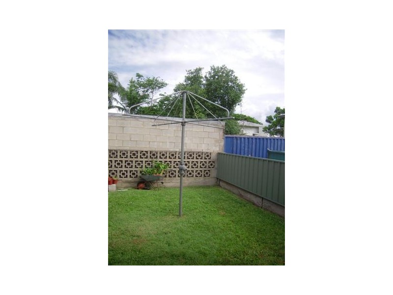 2/19 Somer Street, Hyde Park QLD 4812